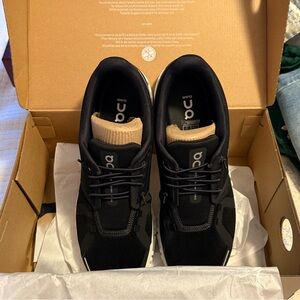 On Cloud Men’s Running Shoes